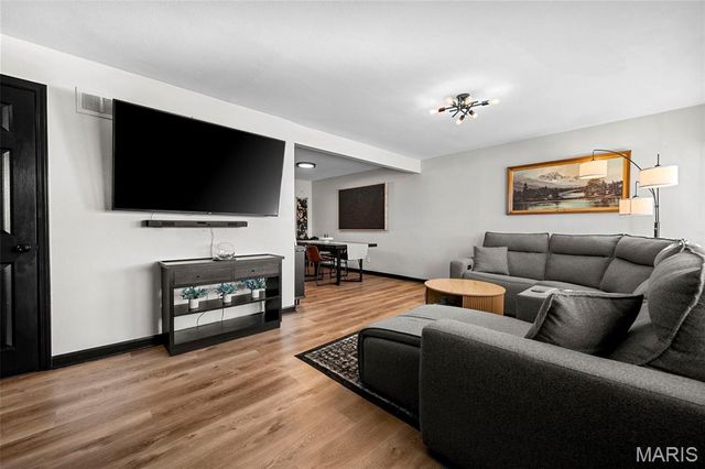 6321 Sheppard Drive, Affton, MO 63123