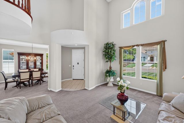 7090 Sinclair Dr, Shingle Springs, CA 95682