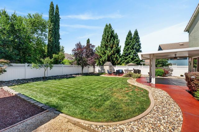 7090 Sinclair Dr, Shingle Springs, CA 95682
