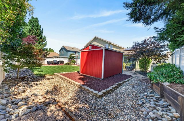 7090 Sinclair Dr, Shingle Springs, CA 95682