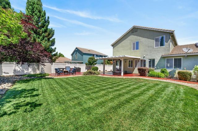 7090 Sinclair Dr, Shingle Springs, CA 95682