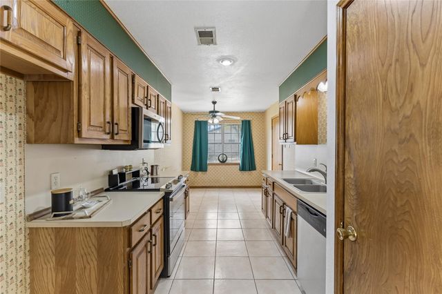 12609 Scissortail DR, Manchaca, TX 78652