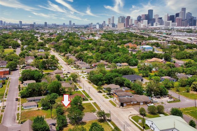 2604 Canfield Street, Houston, TX 77004