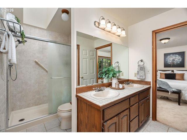 15310 Sw SANDPIPER Ln, Beaverton, OR 97007