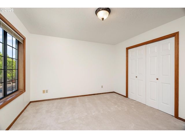 15310 Sw SANDPIPER Ln, Beaverton, OR 97007