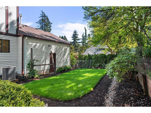 15310 Sw SANDPIPER Ln, Beaverton, OR 97007