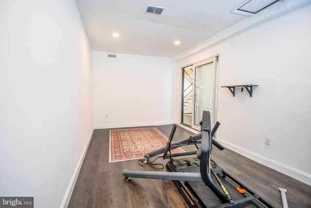 8430 BRUNSWICK PL, Philadelphia, PA 19153