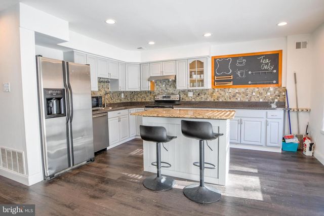 8430 BRUNSWICK PL, Philadelphia, PA 19153