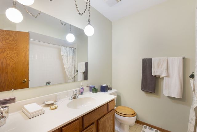 176 Denberry Court, Lake Zurich, IL 60047