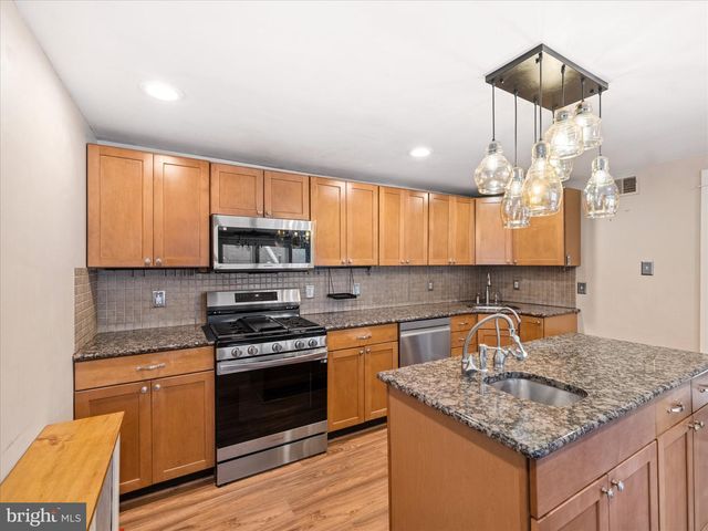 303 W MARYLAND AVE, Aldan, PA 19018