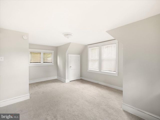 303 W MARYLAND AVE, Aldan, PA 19018