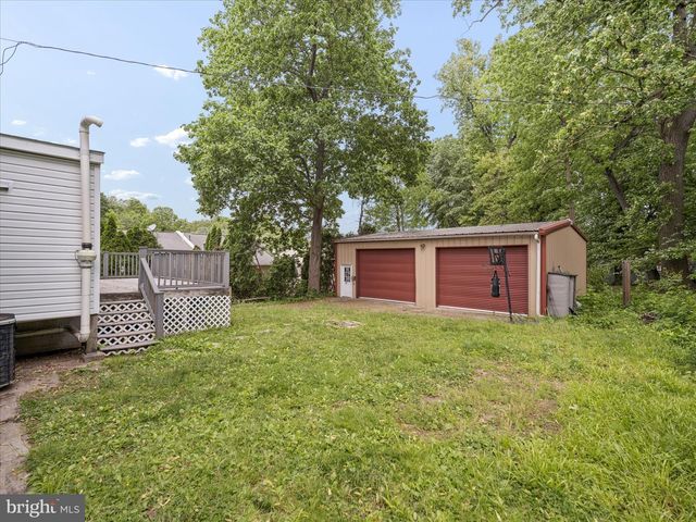 303 W MARYLAND AVE, Aldan, PA 19018