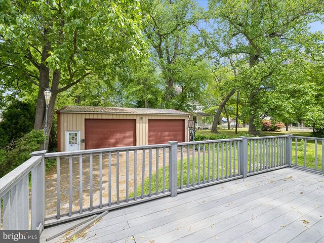 303 W MARYLAND AVE, Aldan, PA 19018