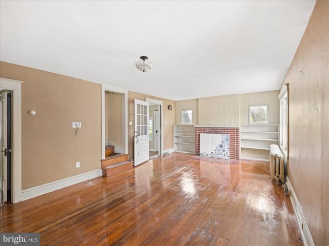 303 W MARYLAND AVE, Aldan, PA 19018