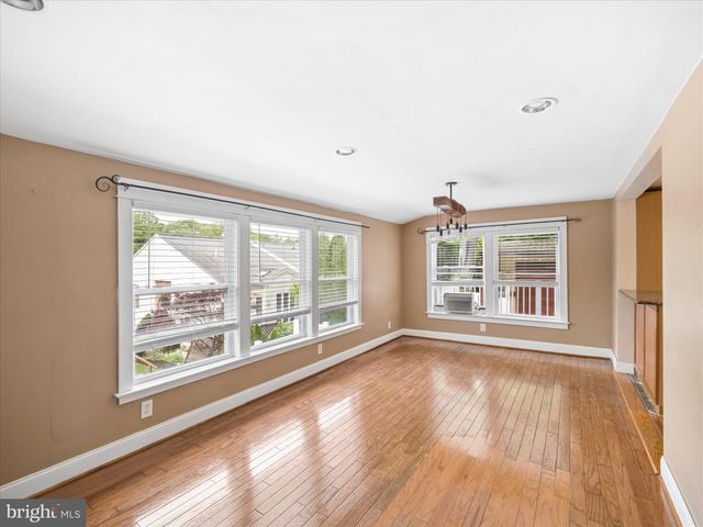 303 W MARYLAND AVE, Aldan, PA 19018