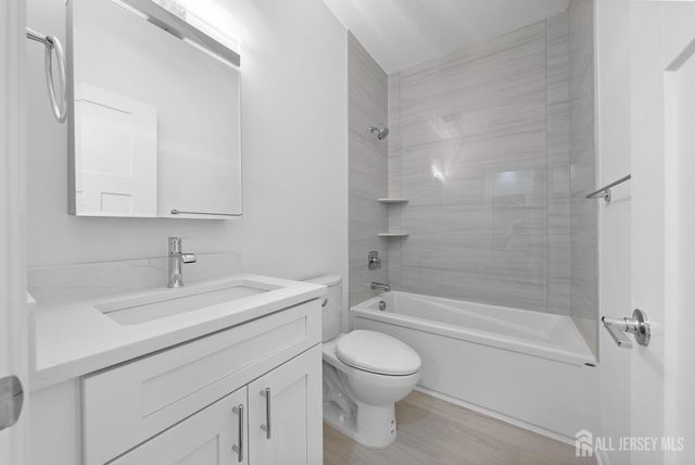 410 Morris Place, Roselle, NJ 07203