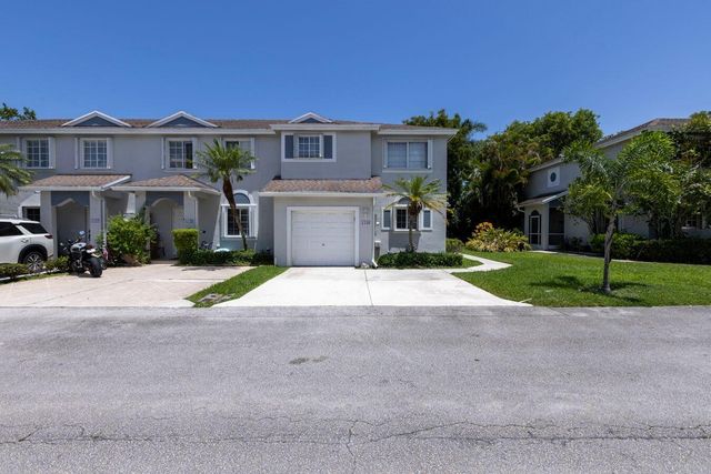 1130 SW 44th Avenue, Deerfield Beach, FL 33442