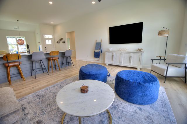 4385 Kinlaw St., Little River, SC 29566
