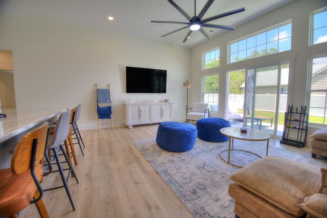 4385 Kinlaw St., Little River, SC 29566