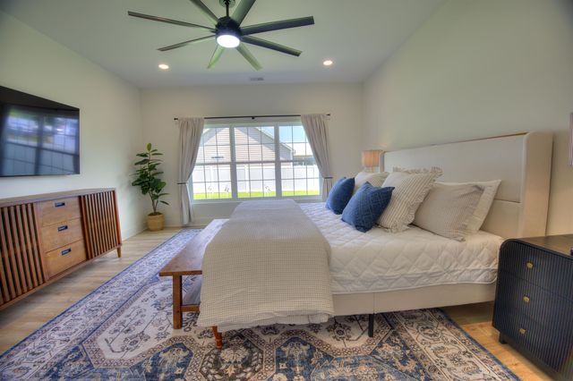 4385 Kinlaw St., Little River, SC 29566