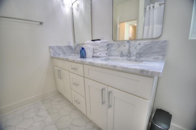 4385 Kinlaw St., Little River, SC 29566