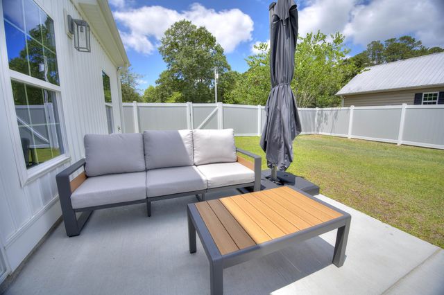 4385 Kinlaw St., Little River, SC 29566