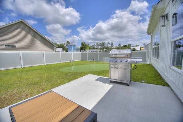 4385 Kinlaw St., Little River, SC 29566
