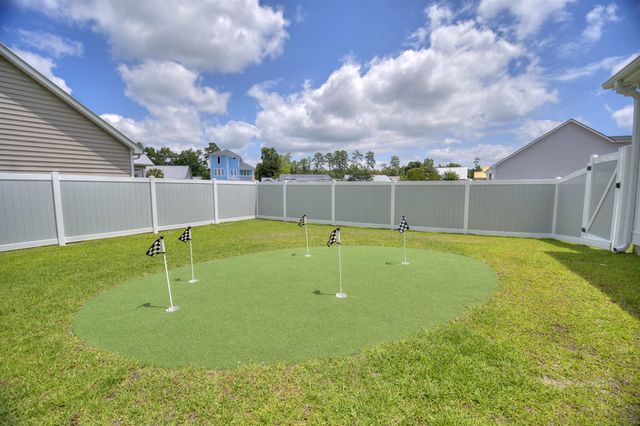 4385 Kinlaw St., Little River, SC 29566