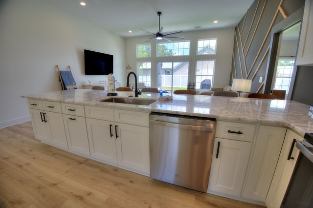 4385 Kinlaw St., Little River, SC 29566