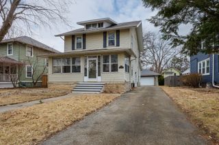 1510 E Olive Street, Bloomington, IL 61701