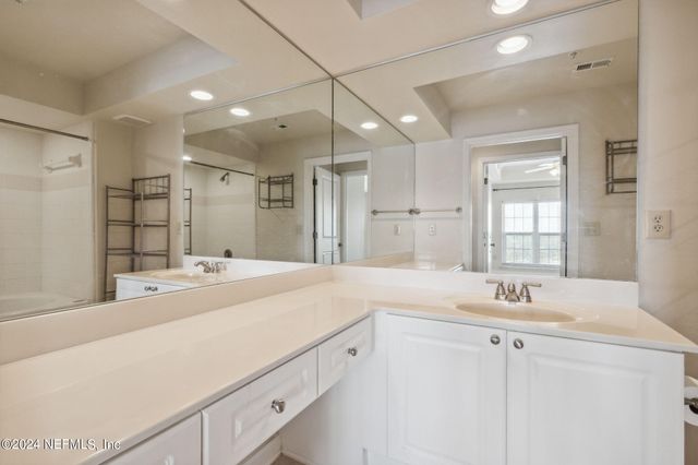 400 E BAY Street 604, Jacksonville, FL 32202