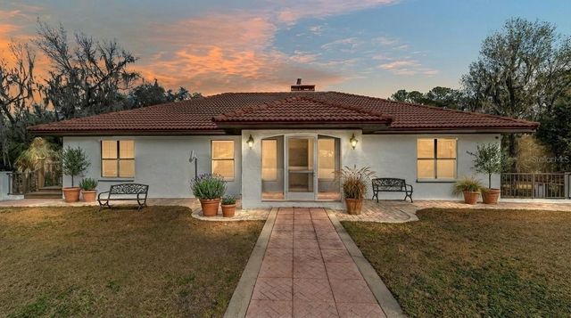 17714 VETERANS WAY, Micanopy, FL 32667