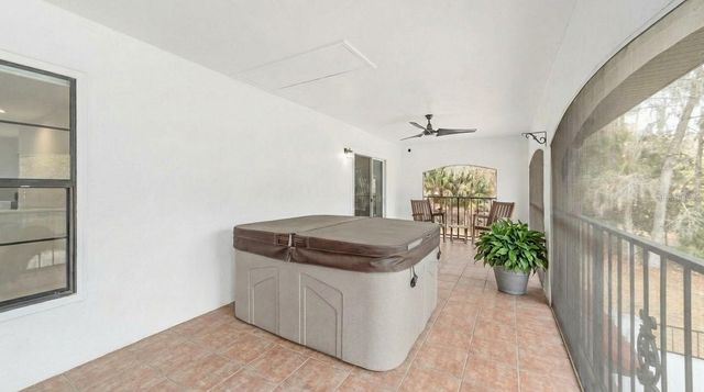 17714 VETERANS WAY, Micanopy, FL 32667