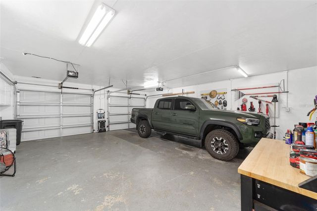 17714 VETERANS WAY, Micanopy, FL 32667