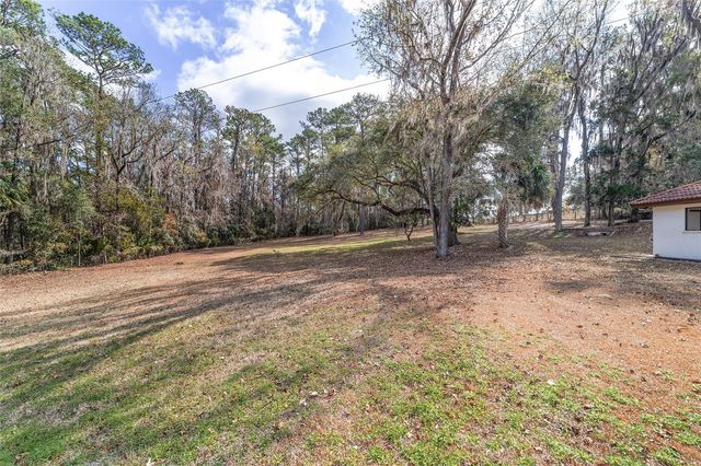 17714 VETERANS WAY, Micanopy, FL 32667