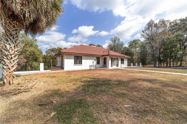 17714 VETERANS WAY, Micanopy, FL 32667