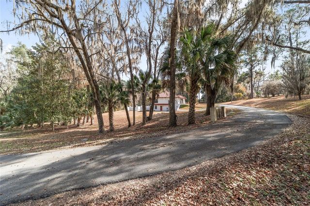 17714 VETERANS WAY, Micanopy, FL 32667