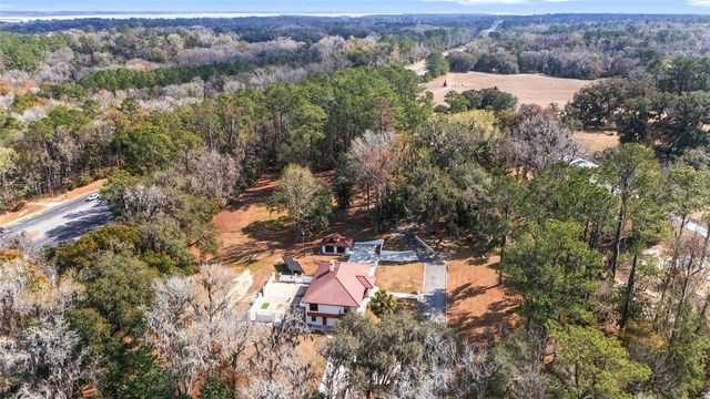 17714 VETERANS WAY, Micanopy, FL 32667