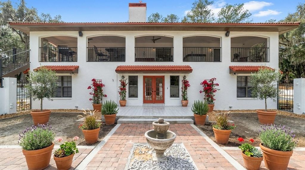 Image 1 of property listing at 17714 VETERANS WAY, Micanopy, FL 32667