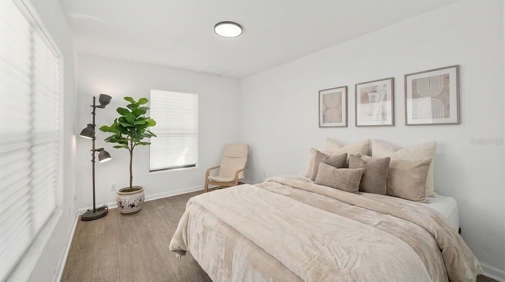 Image 21 of property listing at 17714 VETERANS WAY, Micanopy, FL 32667