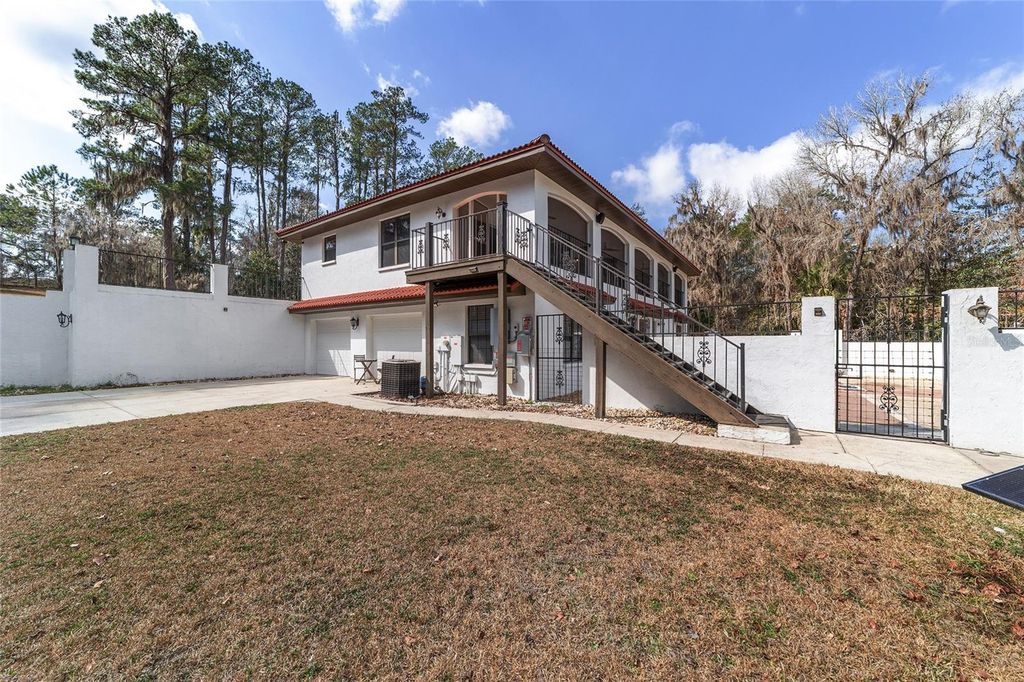 Image 37 of property listing at 17714 VETERANS WAY, Micanopy, FL 32667