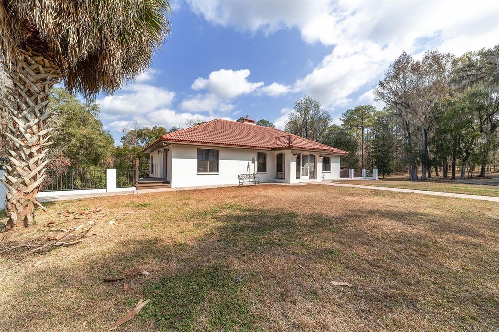 Image 43 of property listing at 17714 VETERANS WAY, Micanopy, FL 32667