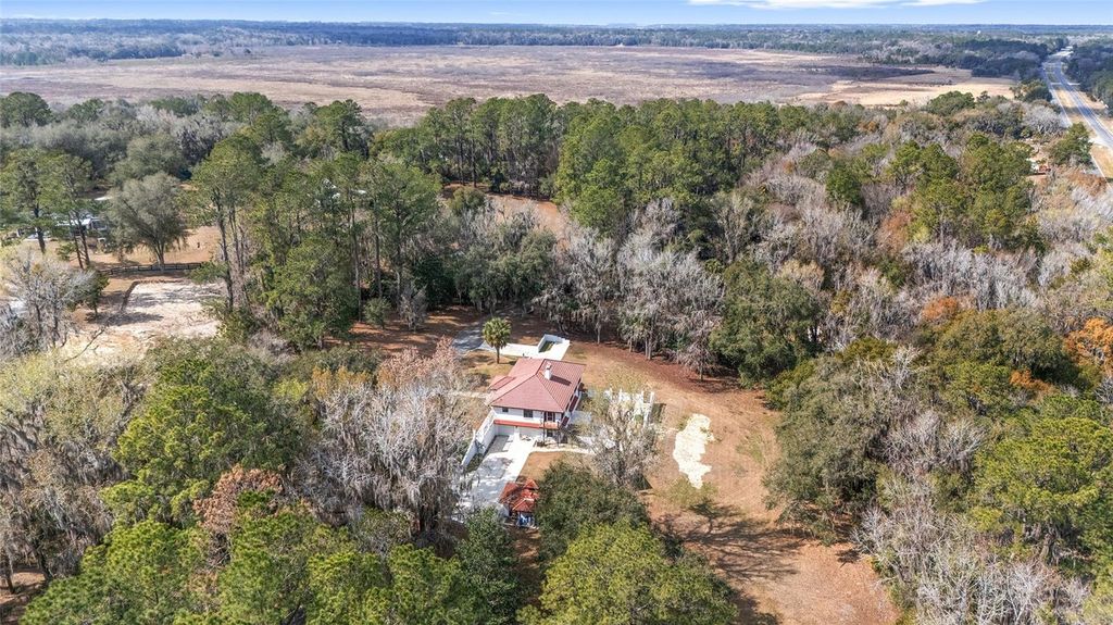 Image 57 of property listing at 17714 VETERANS WAY, Micanopy, FL 32667