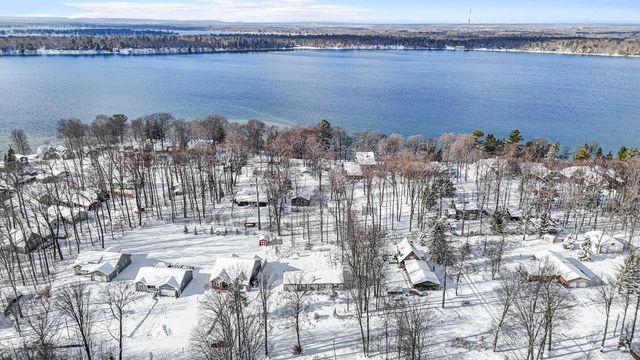 4046 White Birch Drive, Grawn, MI 49637