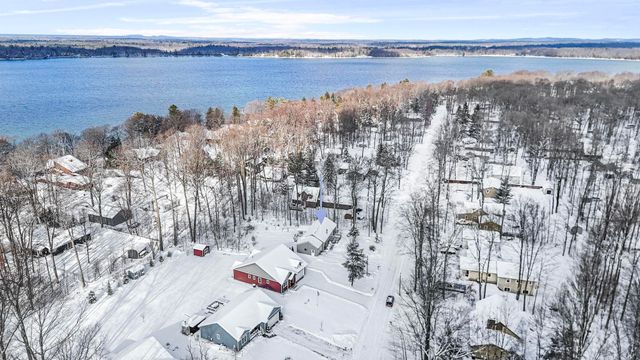 4046 White Birch Drive, Grawn, MI 49637