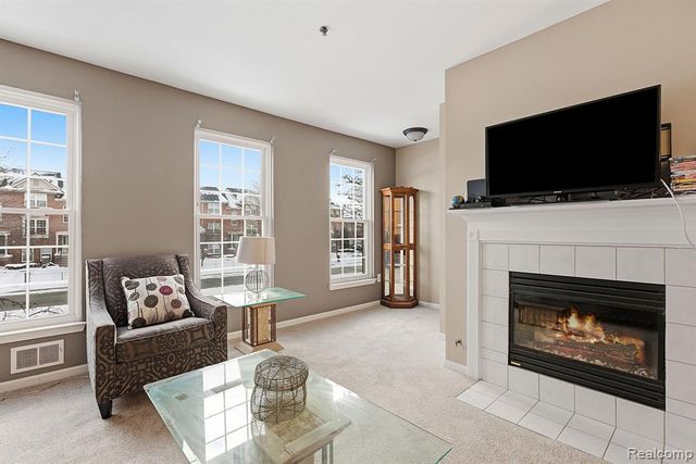 20014 Boardwalk Boulevard, Southfield, MI 48075