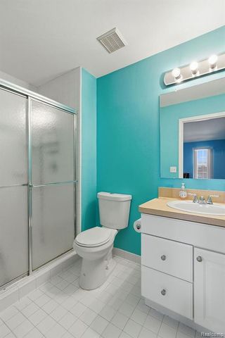 20014 Boardwalk Boulevard, Southfield, MI 48075