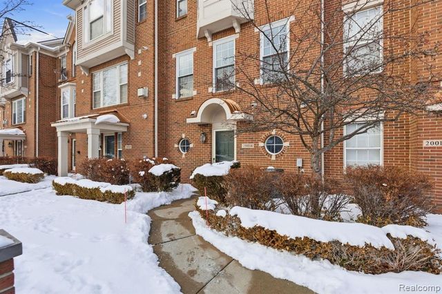 20014 Boardwalk Boulevard, Southfield, MI 48075