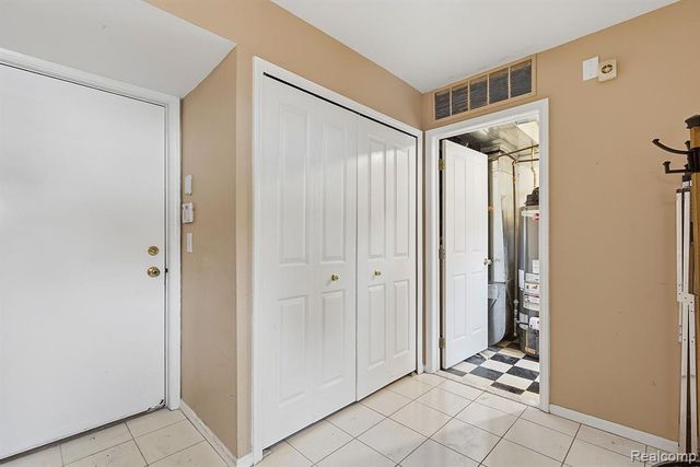 20014 Boardwalk Boulevard, Southfield, MI 48075