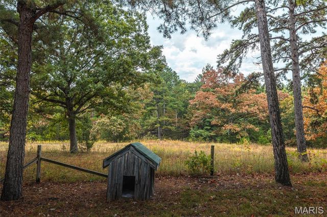 98 Pinecrest Lane, Steelville, MO 65565